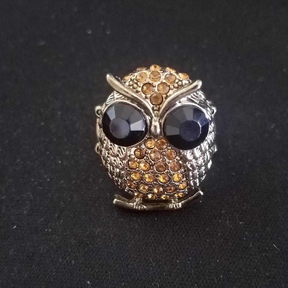 Gold Tone Owl Ring